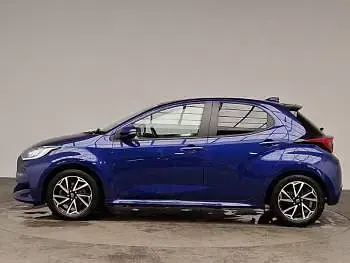 Used Toyota Yaris Design 116 HP (85 kW) 2022 Blue Hatchback