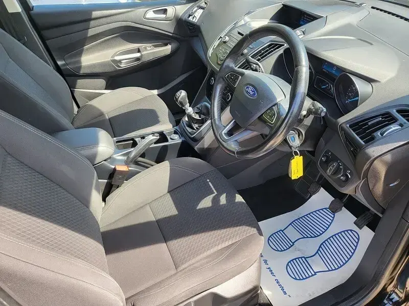 Used Ford C-MAX Zetec 120 HP (88 kW) 2016 Black MPV