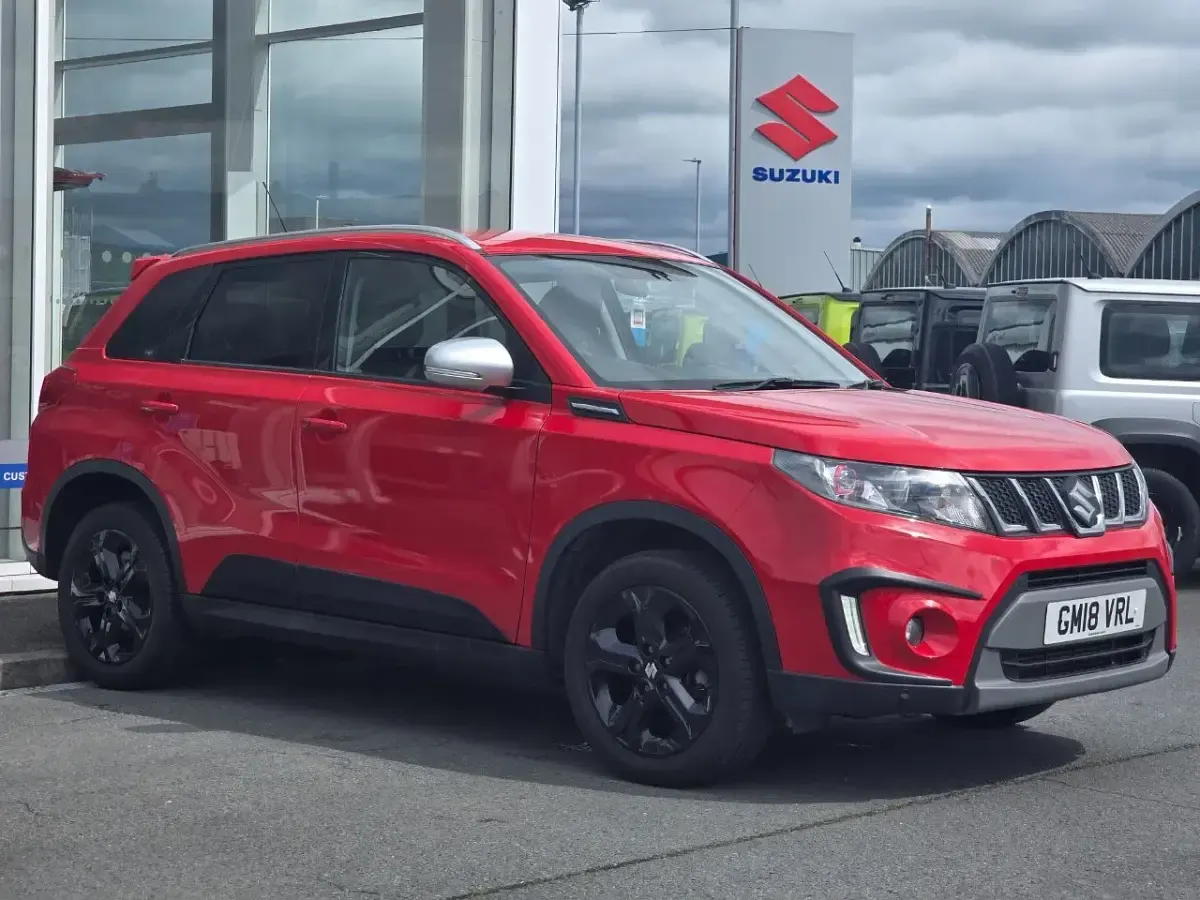 Used Suzuki Vitara 140 HP (102 kW) 2018 Red SUV