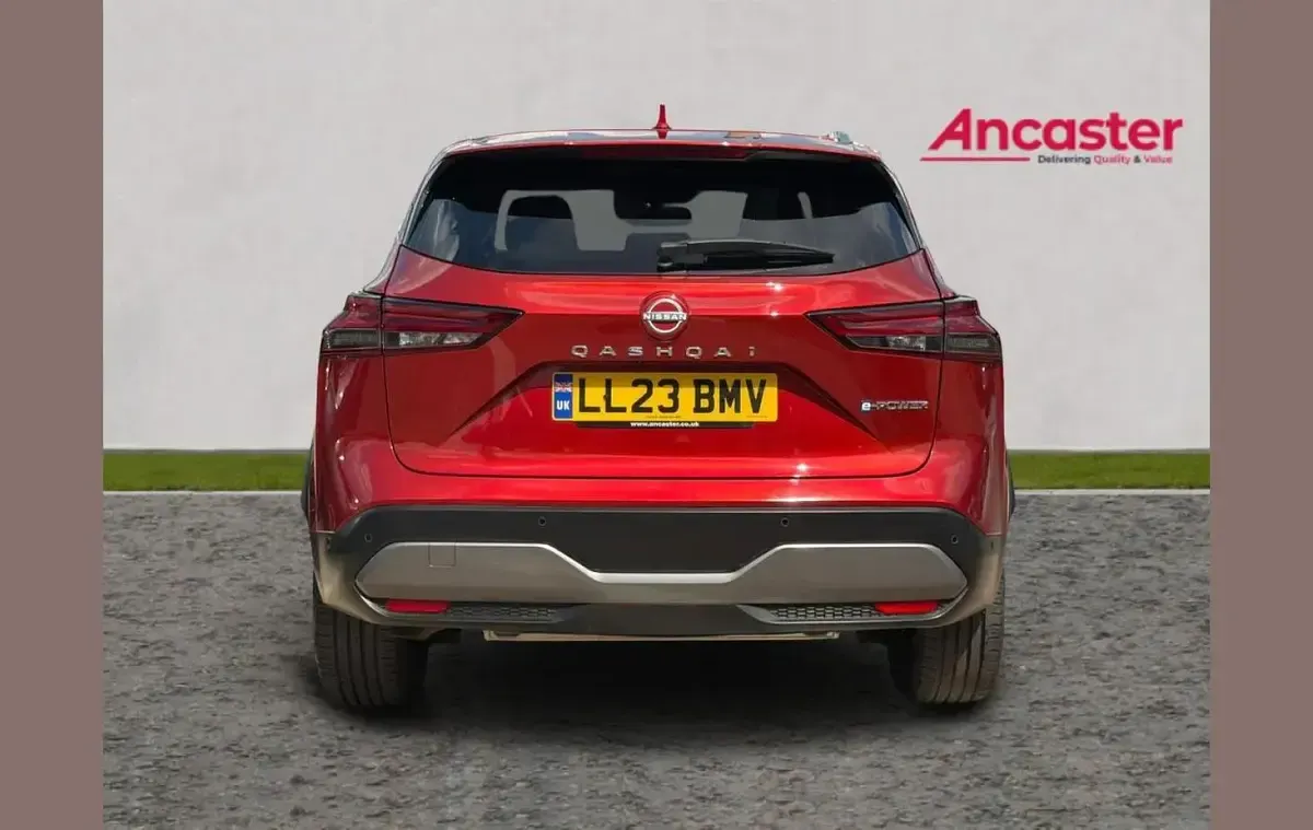 Used Nissan Qashqai Tekna 190 HP (139 kW) 2023 Red SUV