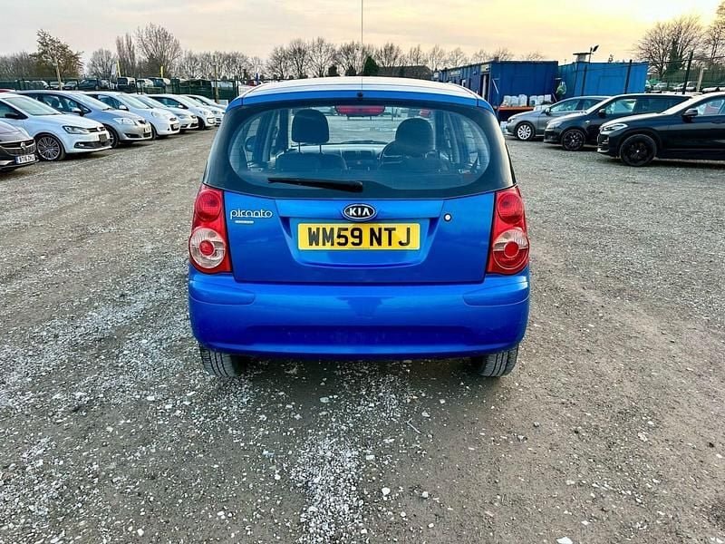 Used Kia Picanto 64 HP (47 kW) 2010 Blue Hatchback