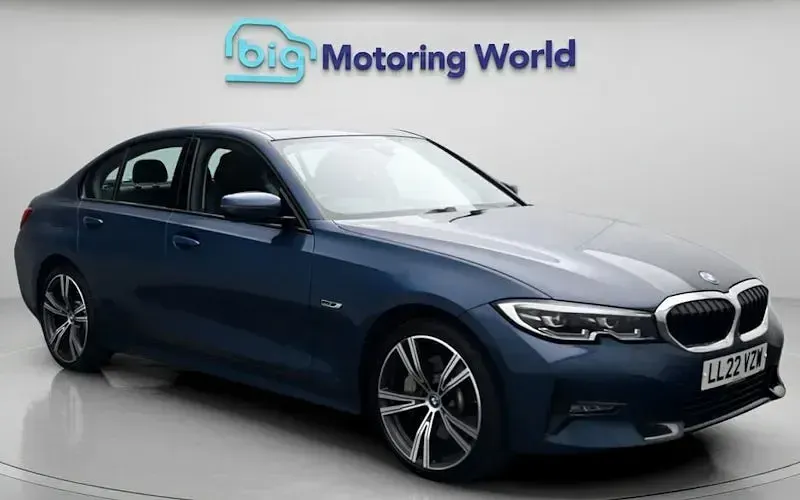 Used BMW 330e Sport Line 292 HP (214 kW) 2022 Sedan