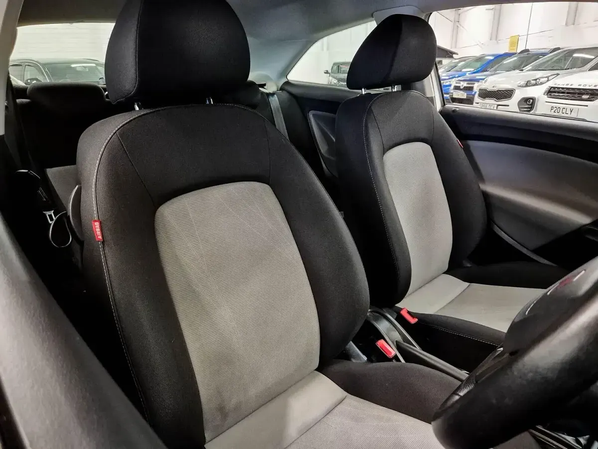 Used Seat Ibiza 85 HP (62 kW) 2013 White Hatchback