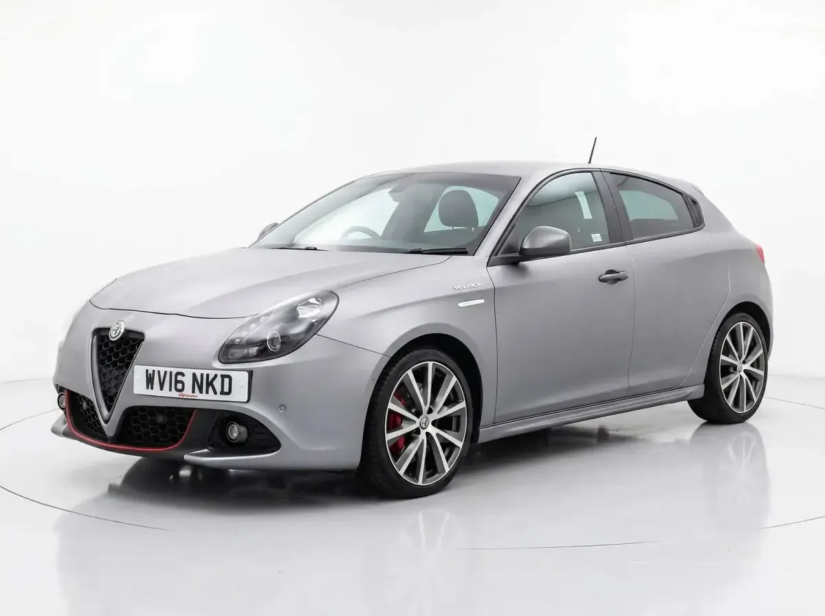 Used Alfa Romeo Giulietta Veloce 240 HP (176 kW) 2016 Grey Hatchback