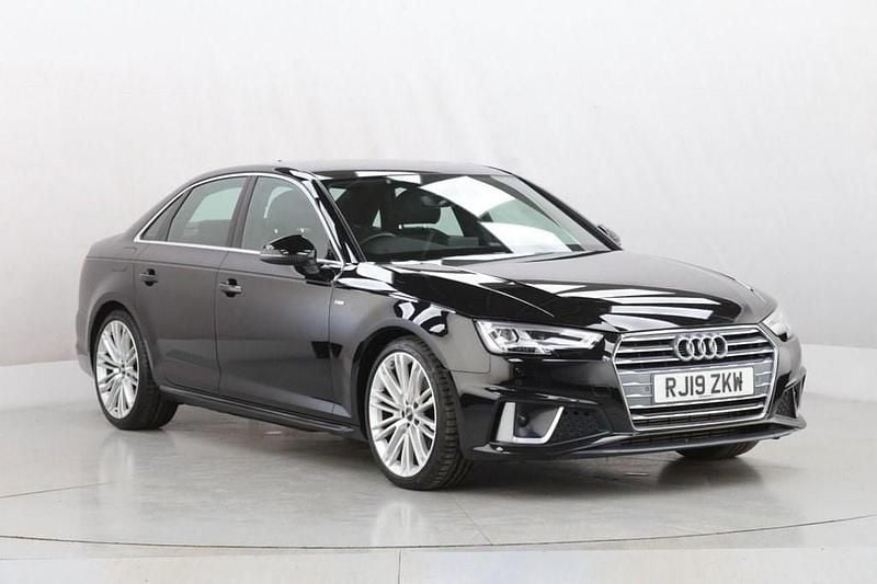 Used Audi A4 S-Line 190 HP (139 kW) 2019 Black Sedan