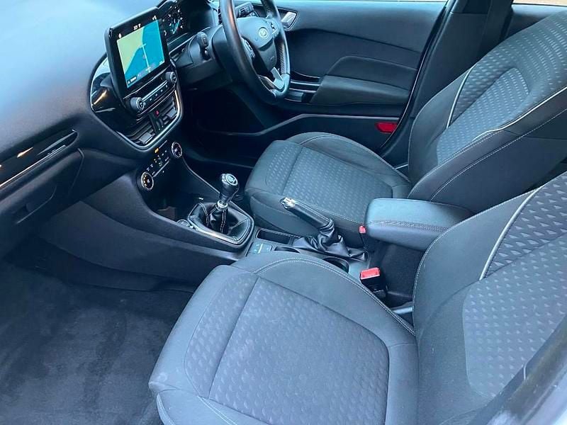 Używany Ford Fiesta Titanium 125 KM (91 kW) 2017 Biały Hatchback