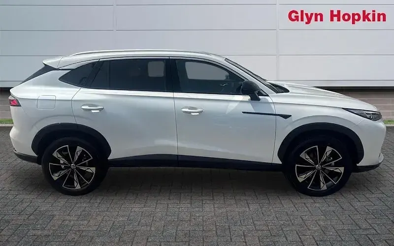 New MG HS Trophy 170 HP (125 kW) 2025 White SUV