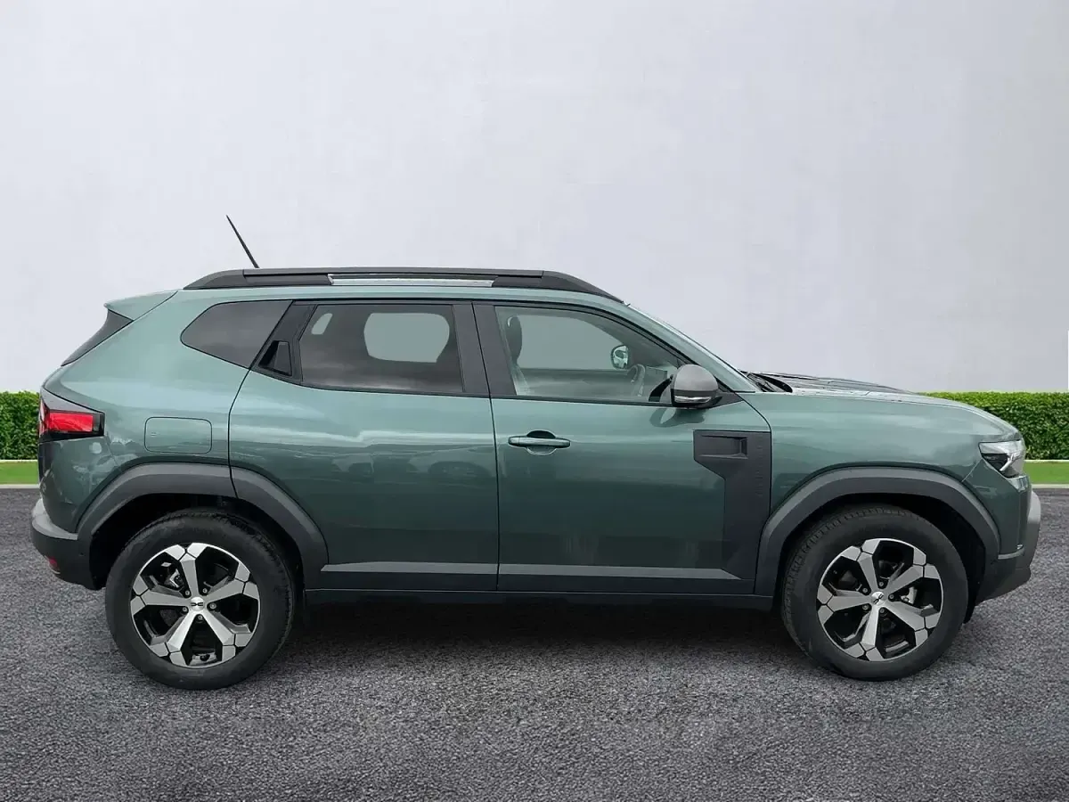 New Dacia Duster Journey 130 HP (95 kW) 2025 Green Hatchback