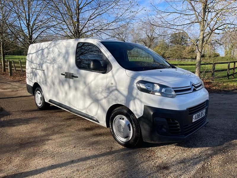 Used Citroën Dispatch 120 HP (88 kW) 2018 White MPV
