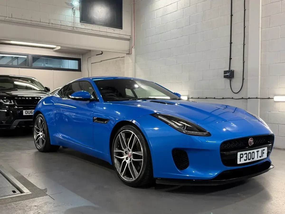 Used Jaguar F-Type 300 HP (220 kW) 2018 Blue Coupe