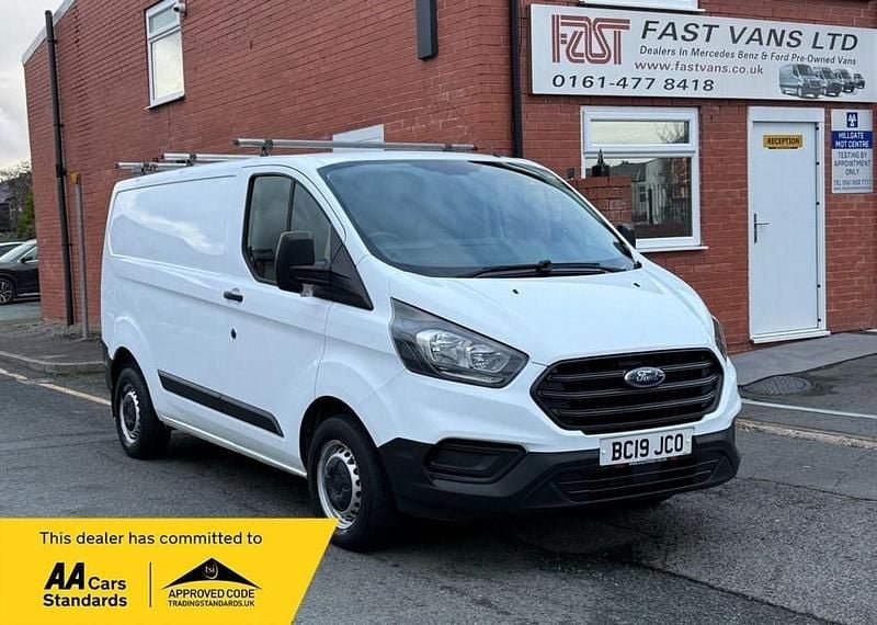 White Used 2019 Ford Transit Custom Van | £8,449 (Super price) - Image 1/4