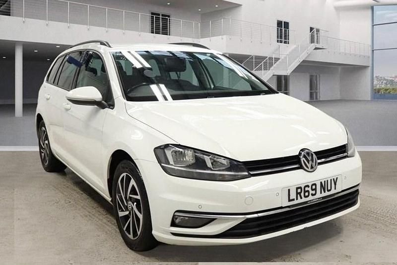 White Used 2019 VW Golf VII Match Estate | £6,995 (Fair price) - Image 1/1