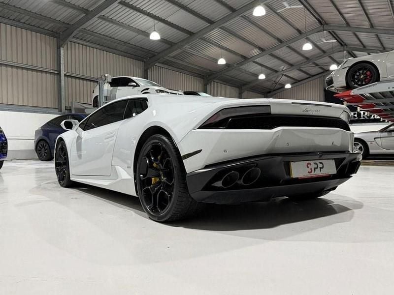 Used Lamborghini Huracán 2014 White Coupe