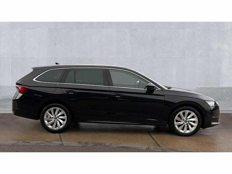 Used Skoda Octavia SE L 110 HP (80 kW) 2025 Black magic pearl effect Estate