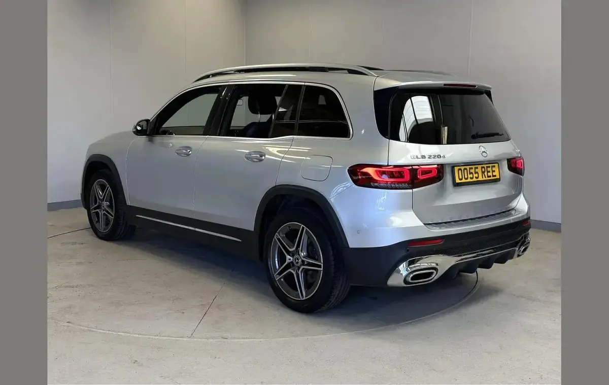 Begagnad Mercedes GLB220 AMG line 187 HK (137 kW) 2020 Silver SUV