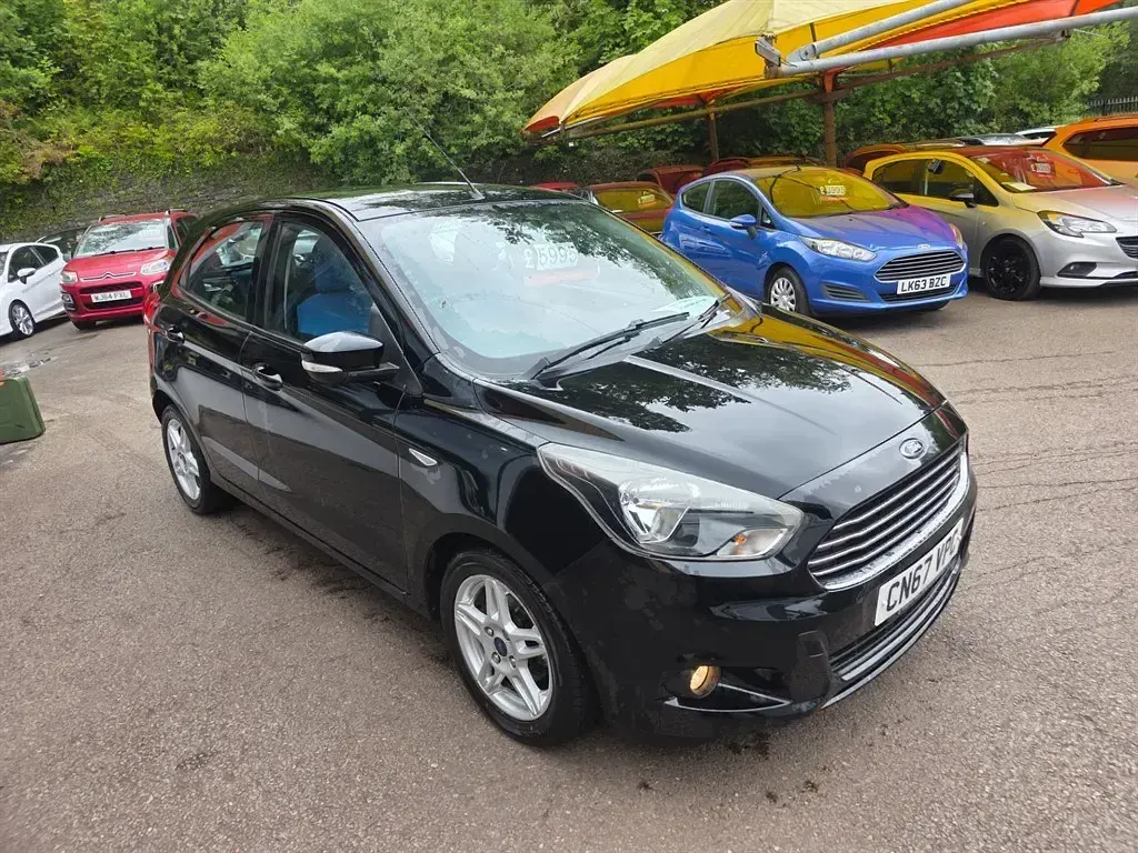 Used Ford Ka Plus Zetec 85 HP (62 kW) 2017 Black Hatchback