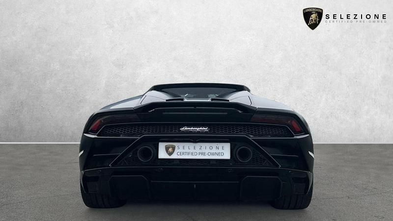 Used Lamborghini Huracán 610 HP (448 kW) 2023 Orange Cabriolet