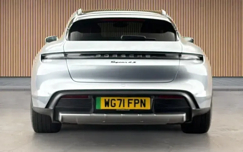 Used Porsche Taycan 4S Cross Turismo Cross Turismo 419 kW (571 HP) 2023 Estate