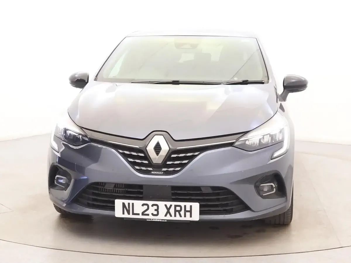 Used Renault Clio Techno 90 HP (66 kW) 2023 Grey Hatchback