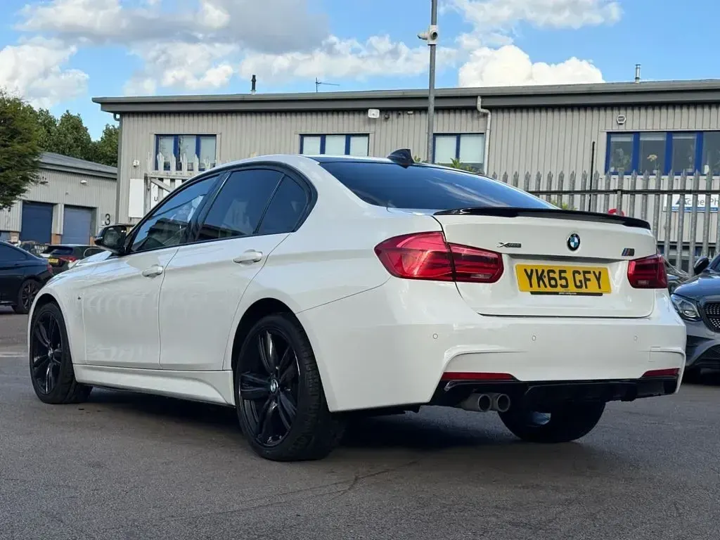 Used BMW 320 M Sport 190 HP (139 kW) 2015 White Sedan