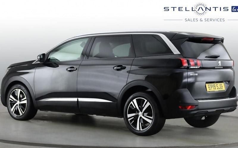 Used Peugeot 5008 Allure 131 HP (96 kW) 2019 Black SUV