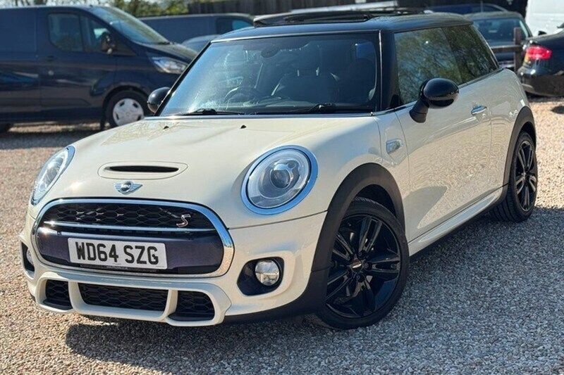 Used 2015 Mini Cooper S Hatchback | £8,744 (Fair price) - Image 1/1