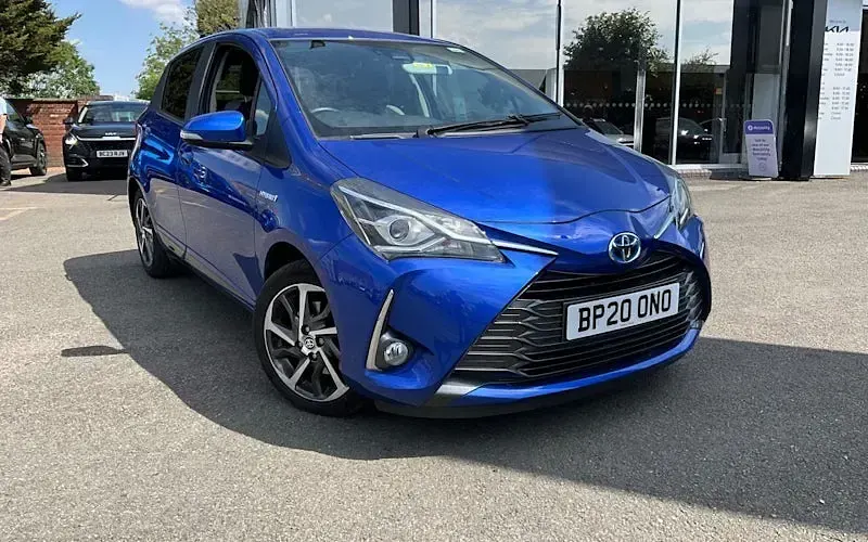 Used Toyota Yaris 101 HP (74 kW) 2020 Hatchback