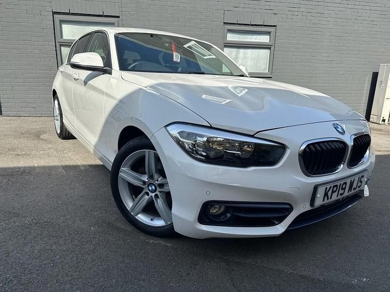 Used BMW 118 Sport Line 2019 White Hatchback