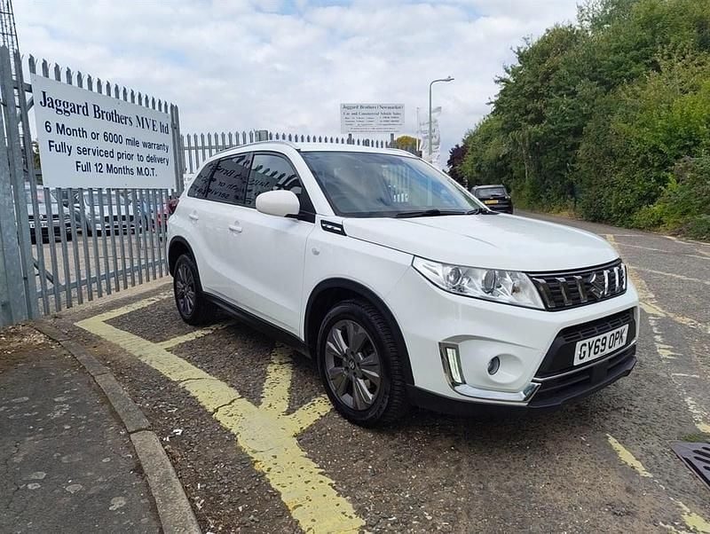 Used Suzuki Vitara SZ-T 140 HP (102 kW) 2019 White SUV