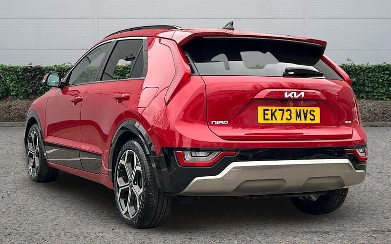 Used Kia Niro 141 HP (103 kW) 2023 Red SUV