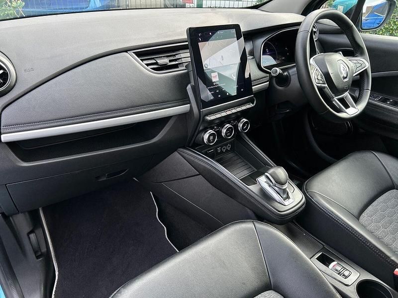 Used Renault Zoe GT-Line 98 kW (134 HP) 2021 Blue Hatchback