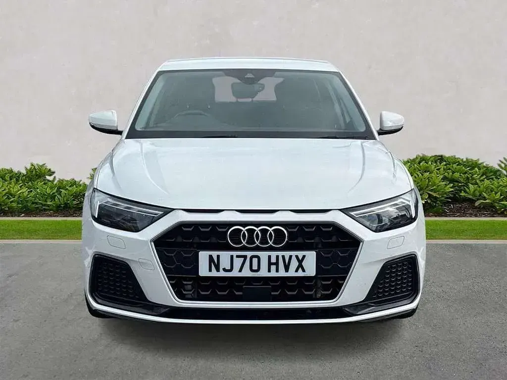 Used Audi A1 Sport 110 HP (80 kW) 2020 White SUV
