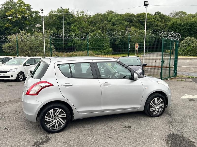 Silver Used 2015 Suzuki Swift Hatchback | £2,995 (Super price) - Image 1/4