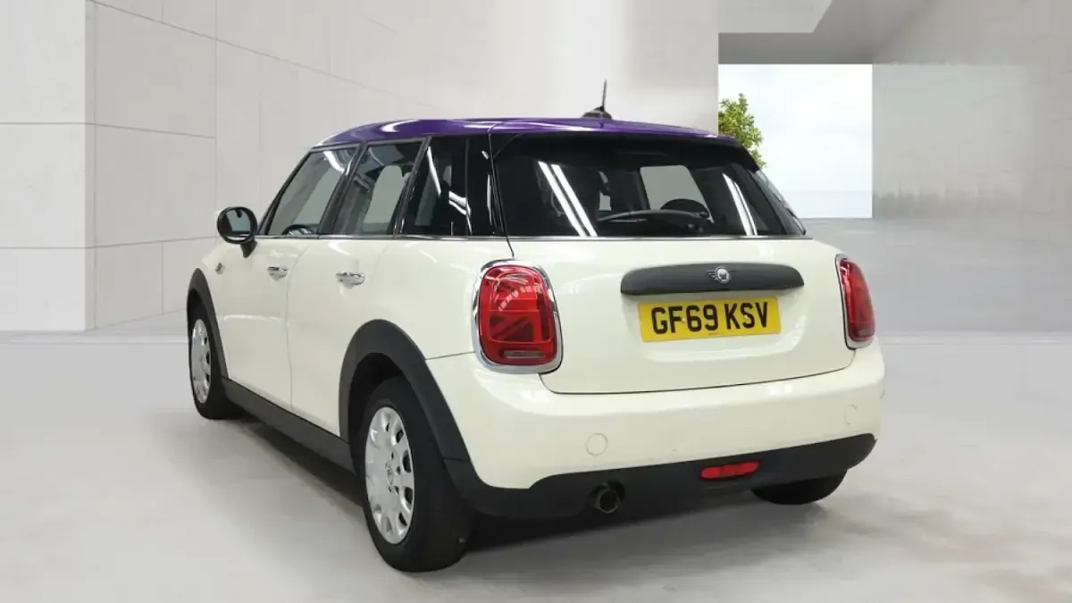 Used Mini ONE Classic 2019 White Hatchback