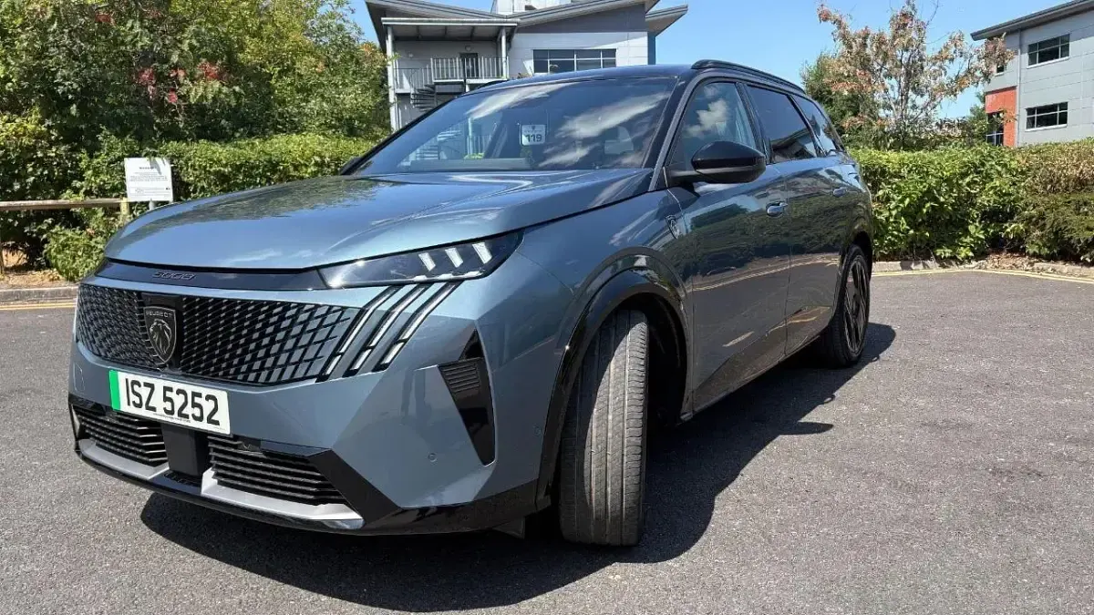 Used Peugeot 5008 GT 152 kW (207 HP) 2024 Blue SUV