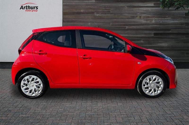 Red Used 2021 Toyota Aygo X-play Hatchback | £9,790 (Fair price) - Image 1/4