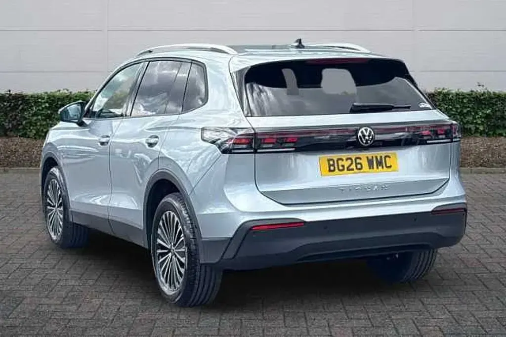 New VW Tiguan Match 150 HP (110 kW) 2026 Oyster silver SUV