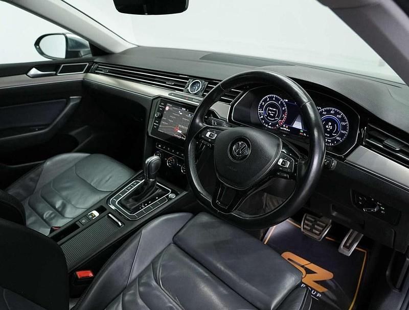 Used VW Arteon Elegance 190 HP (139 kW) 2019 Grey Hatchback