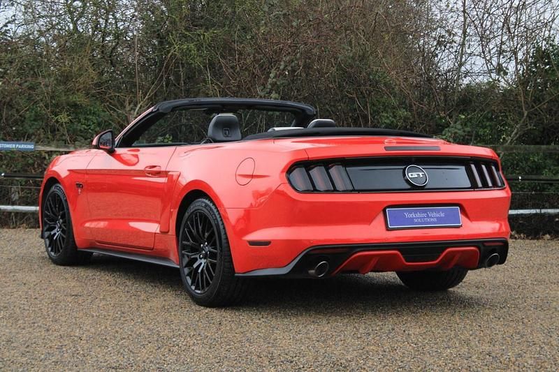Used Ford Mustang GT Convertible 416 HP (305 kW) 2017 Red Cabriolet