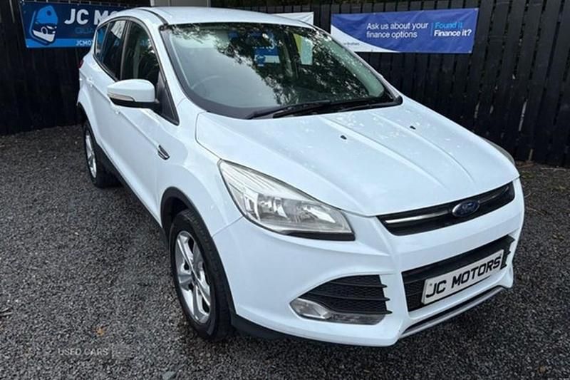 White Used 2013 Ford Kuga Zetec SUV | £4,995 (Good price) - Image 1/1