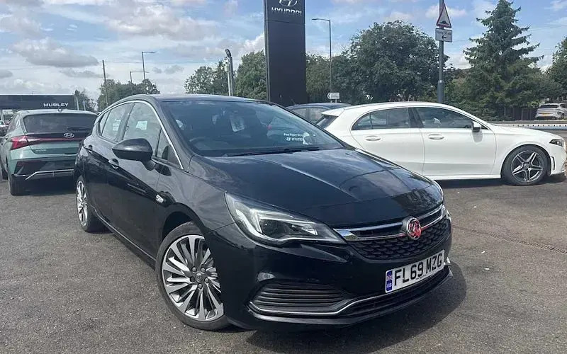 Used Vauxhall Astra SRi 150 HP (110 kW) 2019 Hatchback