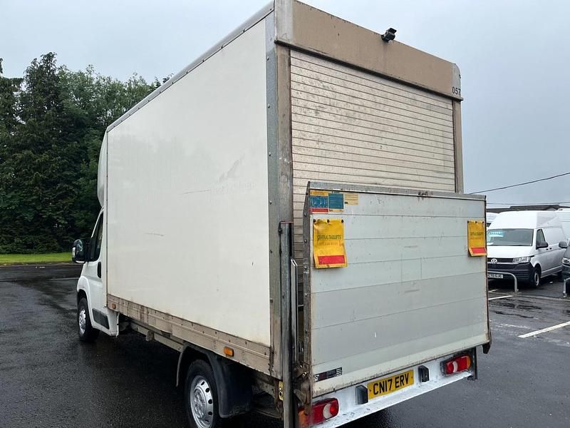 Used Peugeot Boxer Business-Line 130 HP (95 kW) 2017 White Van