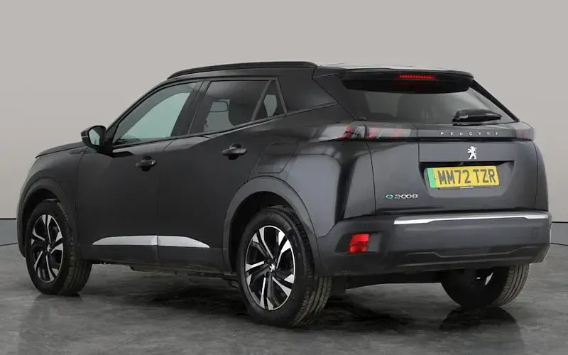 Used Peugeot e-2008 Allure+ 100 kW (136 HP) 2023 Black SUV