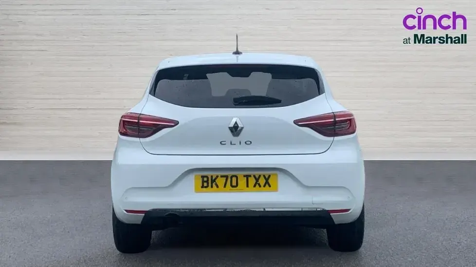 Used Renault Clio Version S 100 HP (73 kW) 2021 White Hatchback