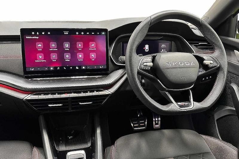 Used Skoda Octavia vRS 265 HP (194 kW) 2025 Hyper green Estate