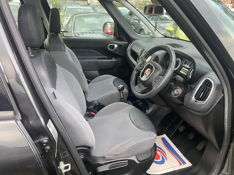 Used Fiat 500L Lounge 85 HP (62 kW) 2014 Grey MPV