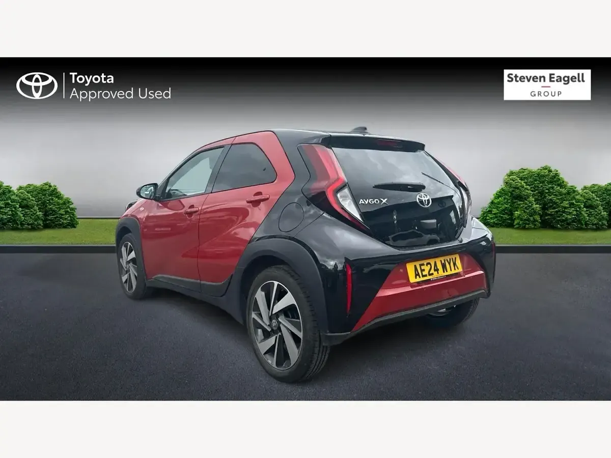 Used Toyota Aygo X 72 HP (52 kW) 2024 Red SUV