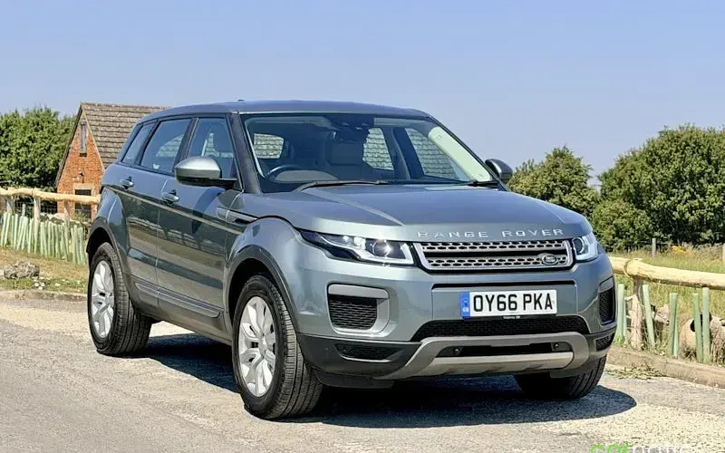 Used Land Rover Range Rover evoque SE 179 HP (131 kW) 2016 SUV