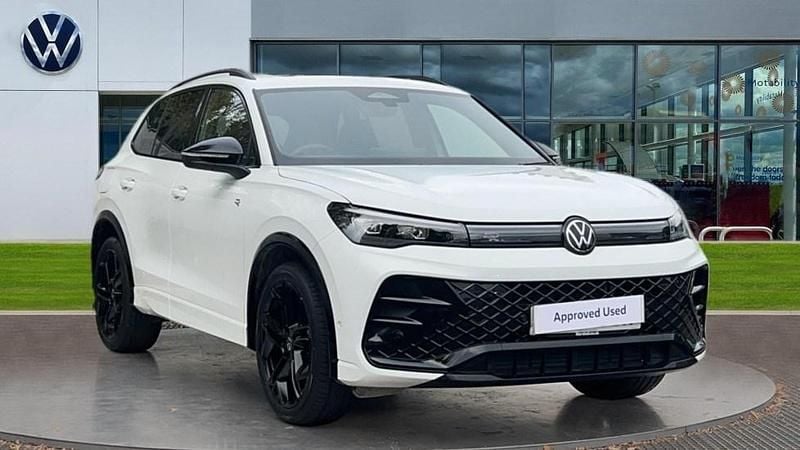 Pure white Used 2025 VW Tiguan R-line SUV | £35,052 (Expensive) - Image 1/4