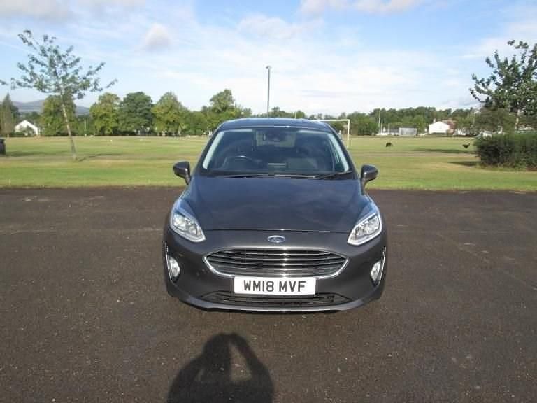 Used Ford Fiesta Titanium 100 HP (73 kW) 2018 Grey Hatchback